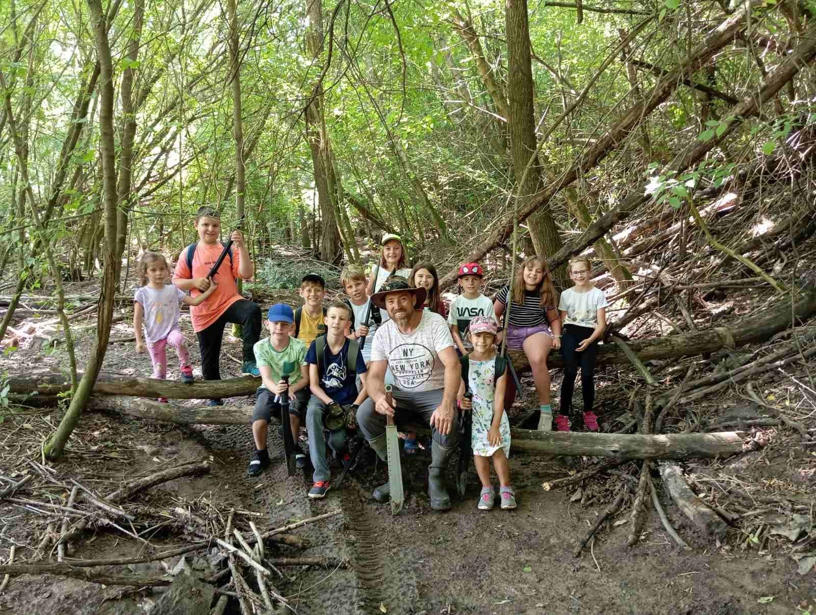 KÖVÉR RANCH-on készült, gyerek tábori kép a helyszínről, gyerekekkel