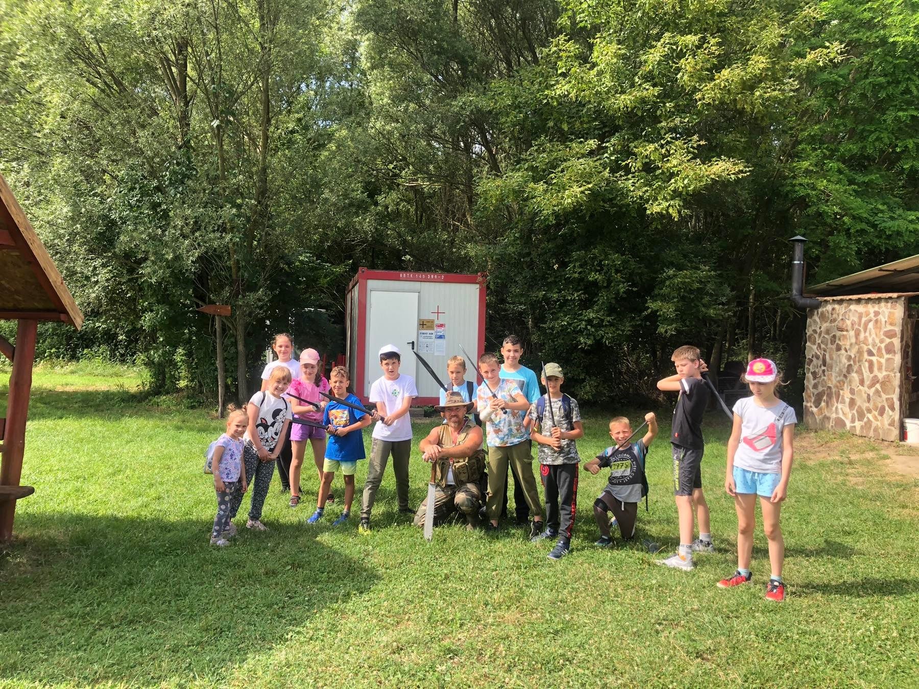 KÖVÉR RANCH-on készült, gyerek tábori kép a helyszínről, gyerekekkel